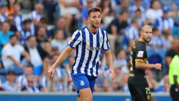 FC Porto: Nico González em destaque no jogo contra o Farense