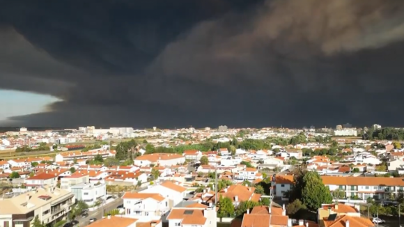 Portugal pede reforços à UE para combater incêndios em Aveiro