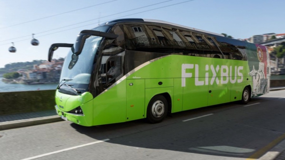 Flixbus com viagens paradas no Porto e Aveiro devido aos incêndios