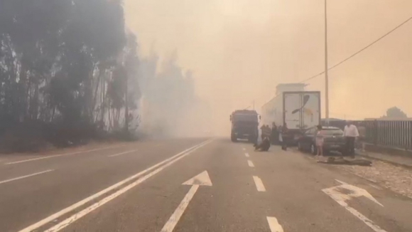 Seis bombeiros com ferimentos ligeiros em Gondomar