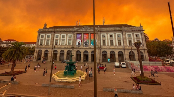 Universidade do Porto cancela receção aos novos estudantes prevista para quarta-feira