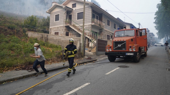 “Cenário devastador”. Bombeiros e populares uniram esforços para combate ao fogo em Gondomar