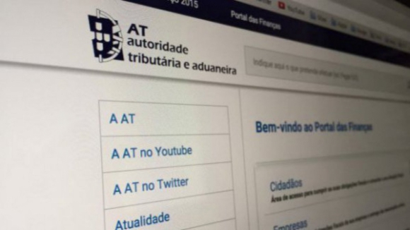 Salários pagos este mês sem nova retenção do IRS fazem acerto nos meses seguintes