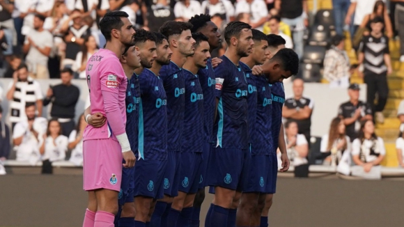 "Pelos que defendem o nosso país dia após dia". A homenagem do FC Porto aos bombeiros portugueses