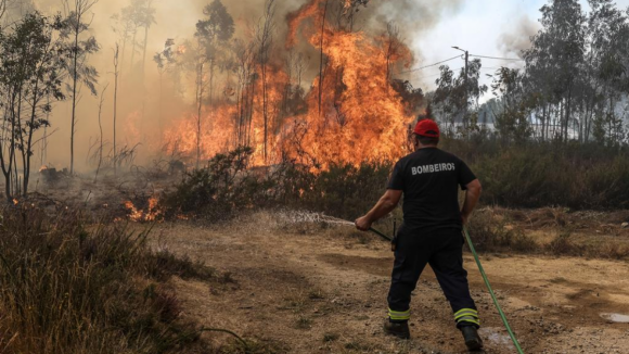 Quem usou água para combater fogos em Albergaria vai ter fatura reduzida pela Águas de Aveiro