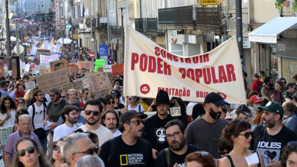 Direito à habitação volta este sábado à rua nas principais cidades do Norte