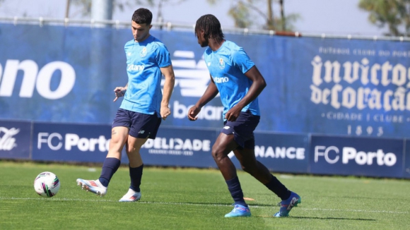 FC Porto B: De novo no miniestádio para preparar a viagem à Madeira