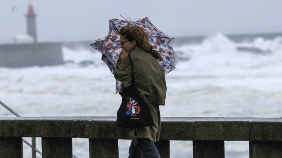 Chuva regressa em força e coloca Vila Real, Viana do Castelo e Braga sob aviso amarelo