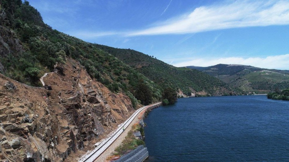 Linha do Douro retoma circulação entre Régua e Pocinho após descarrilamento