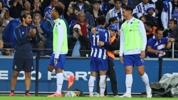 Vítor Bruno: “É daqueles que merecia estar no balneário com os jogadores a comemorar uma boa vitória”