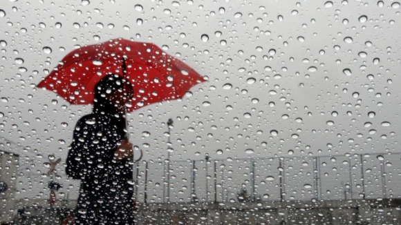 Três distritos sob aviso laranja devido à chuva