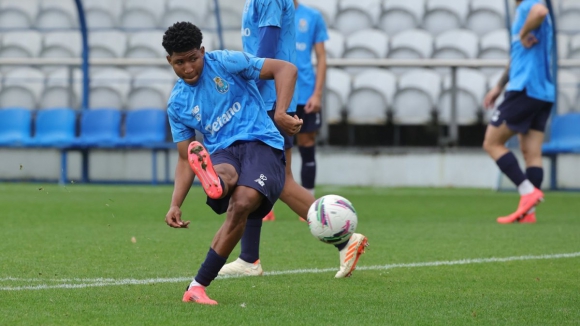 FC Porto B: “Bês” azuis e brancos prosseguem o trabalho