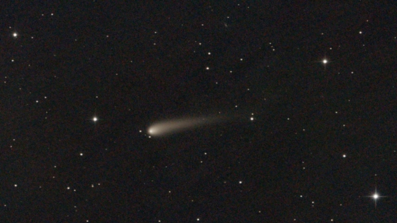 Cometa vai poder ser visto no domingo a olho nu em Portugal