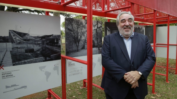 Souto Moura é o autor das estações de alta velocidade de Campanhã e Gaia