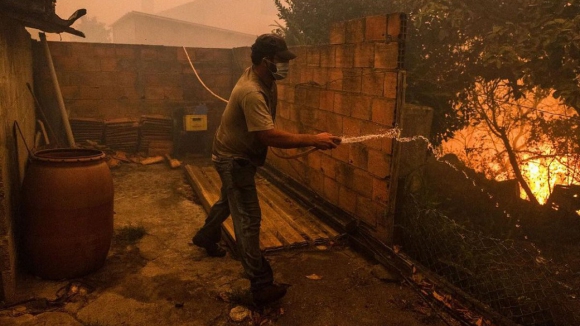 Gondomar vai descontar consumo de água utilizado no combate a incêndios de setembro