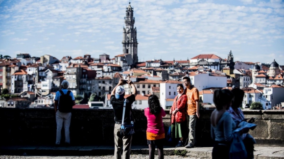 Fazer sentir aos cidadãos que "turismo é vantagem competitiva é um grande desafio"