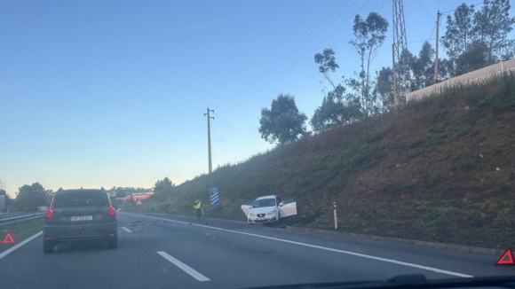 Despiste na A7 em Famalicão condiciona trânsito