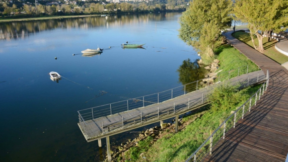 Gondomar discute prolongamento do passadiço junto ao rio Douro