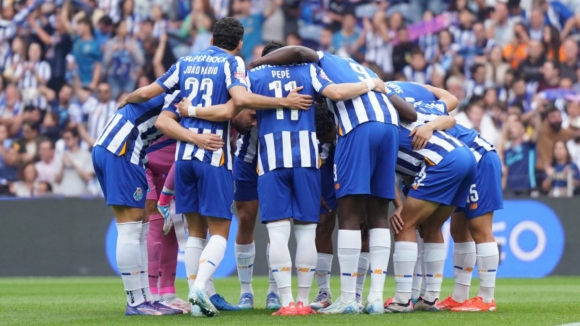 FC Porto: Dragão de passagem por casa