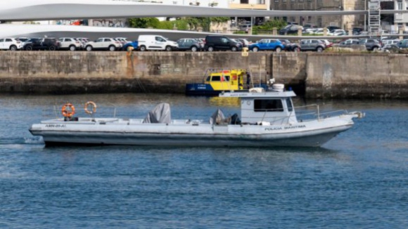 Proteção Civil testa incidente com embarcação turística no Douro