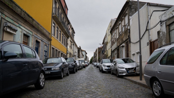 Ministério Público acusa homem de agredir e ameaçar imigrantes no centro do Porto em maio