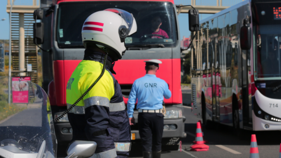 GNR fiscaliza veículos de transporte de mercadorias e passageiros até domingo