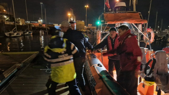 Resgatado tripulante de embarcação de pesca ao largo de Leixões por questões médicas