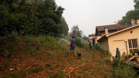 Águas de Gondomar dá crédito de 13,60 euros aos clientes vítimas de fogos