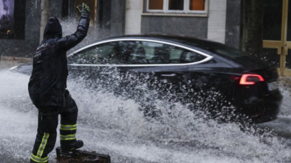 Proteção Civil regista cerca de 750 ocorrências devido à chuva e mau tempo