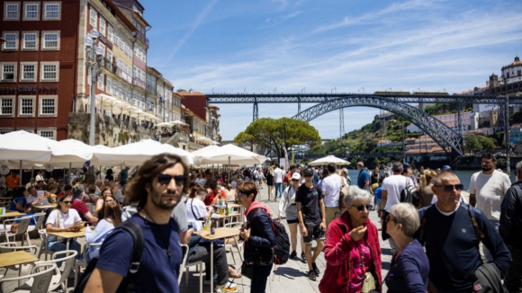 Taxa Municipal Turística no Porto passa para três euros, por pessoa, a partir de domingo