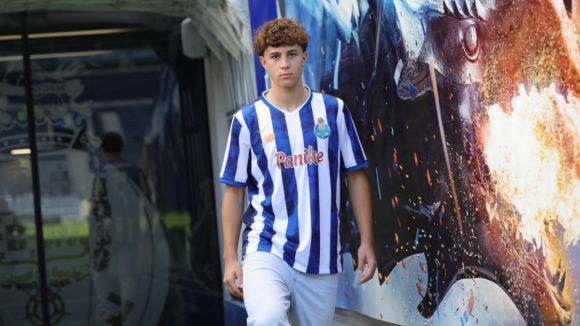 FC Porto: André Miranda assina contrato profissional