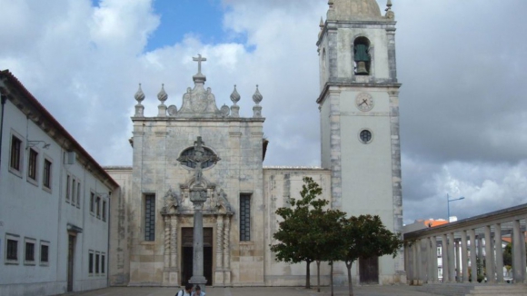 Padre de Viseu proibido de exercer por três anos depois de ser condenado por tentativa de coação sexual