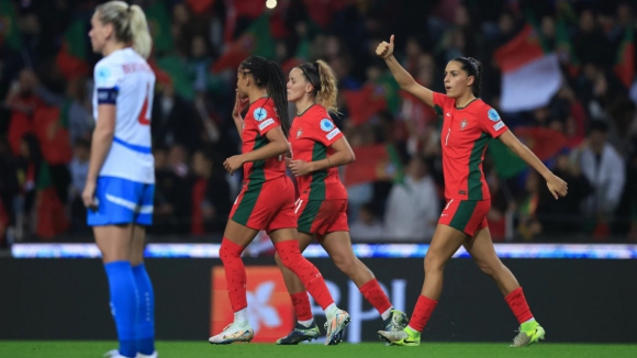 Portugal complica Europeu feminino com empate caseiro com República Checa