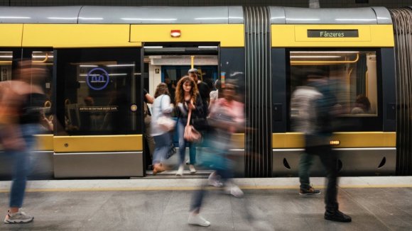 Câmara do Porto exige que Metro reveja critérios de indemnizações a comerciantes