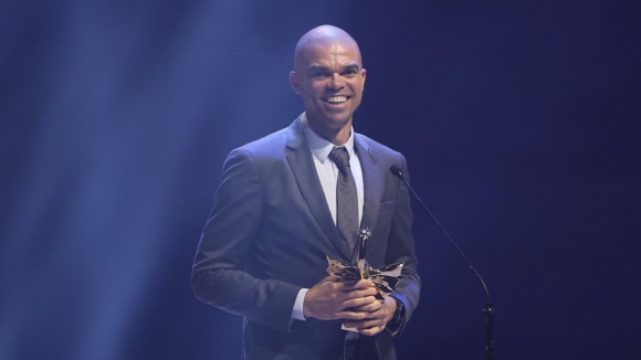 Dragões de Ouro: Pepe distinguido com o prémio Carreira