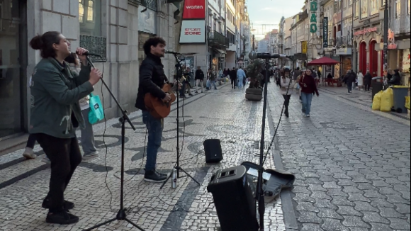 Músicos do Porto num clima de incerteza quanto ao novo regulamento dos animadores de rua