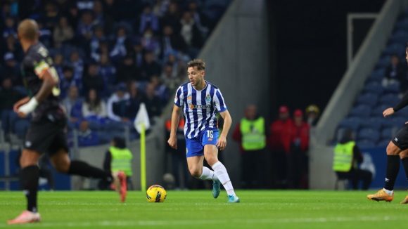 FC Porto: Intervalo no Dragão com azuis e brancos em vantagem