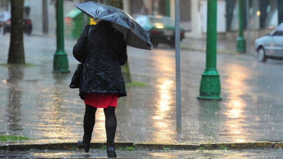 Seis distritos do Norte sob aviso até quinta-feira devido à chuva