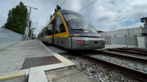 Metro do Porto fecha mais cedo na véspera de Natal e abre mais tarde dia 25