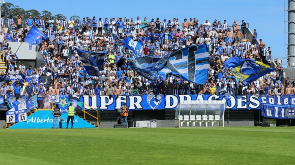 FC Porto: Bilhetes para o jogo dos Azuis e Brancos frente ao CD Nacional ficam disponíveis a partir desta sexta-feira