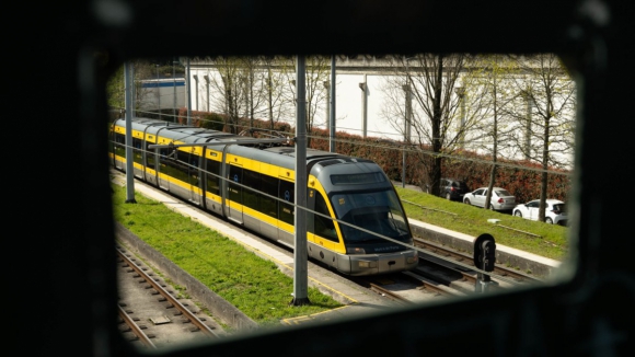 Metro do Porto encerra operação mais cedo na segunda-feira devido à greve