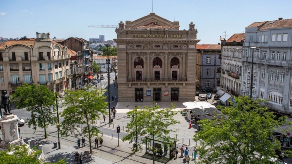 Tiago Guedes retira candidatura à direção artística do Teatro Nacional São João