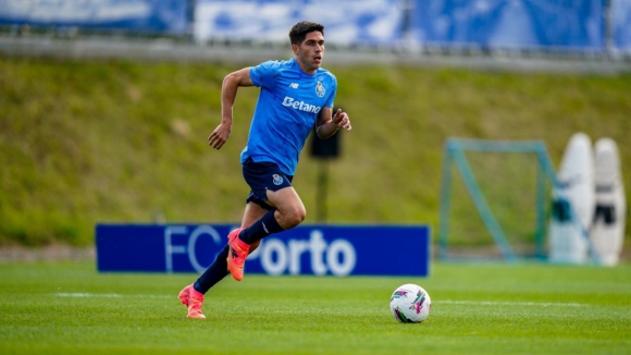 FC Porto: Fran Navarro cedido ao SC Braga