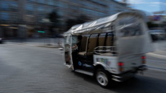 Porto alarga horários para veículos turísticos no centro da cidade