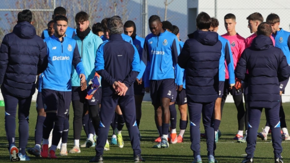 FC Porto B: Deslocação a Alverca preparada no miniestádio