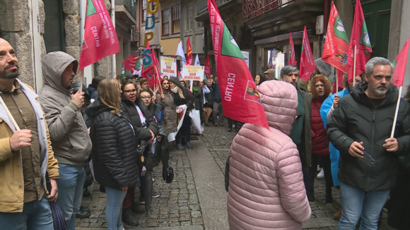 Centenas de trabalhadores de IPSS manifestam-se por melhores salários