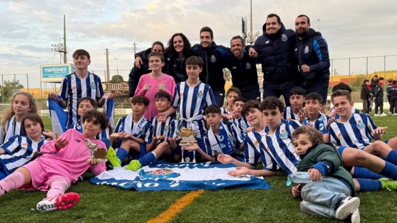 FC Porto (Forma&ccedil;&atilde;o): Azuis e Brancos&nbsp;conquistam Torneio Beto Pimparel