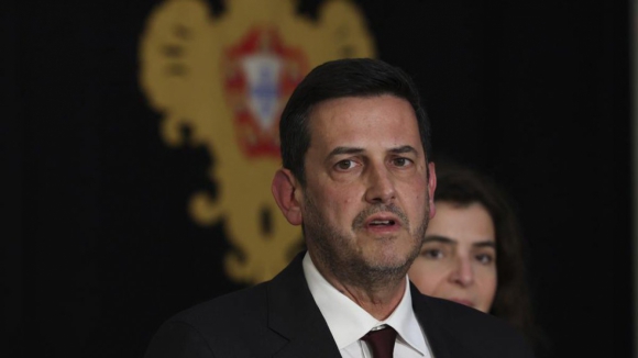 Iniciativa Liberal vai aprovar mo&ccedil;&atilde;o de confian&ccedil;a e diz ser indesculp&aacute;vel ida a votos