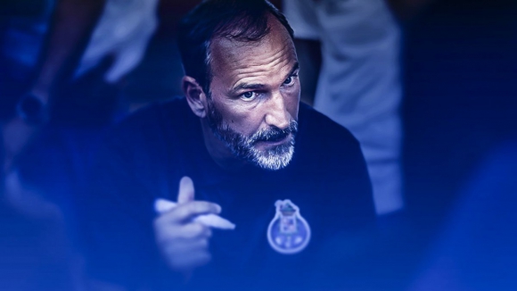 FC Porto (Basquetebol): Fernando S&aacute; renova at&eacute; 2027