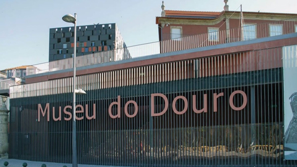 Museu do Douro mostra em 60 desenhos os anos de forma&ccedil;&atilde;o de Silva Porto